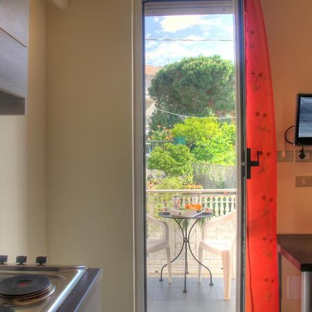 Residence Bellevue Apartments Pietra Ligure Zewnętrze zdjęcie