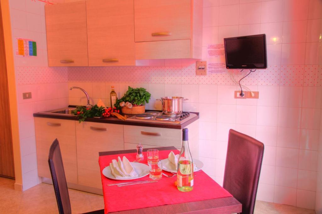 Residence Bellevue Apartments Pietra Ligure Pokój zdjęcie