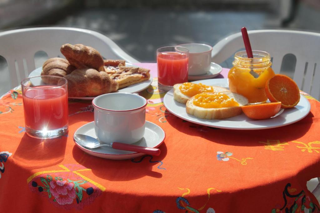 Residence Bellevue Apartments Pietra Ligure Pokój zdjęcie