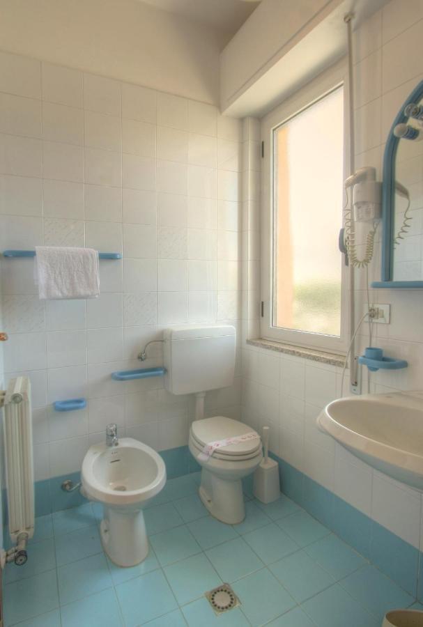 Residence Bellevue Apartments Pietra Ligure Pokój zdjęcie